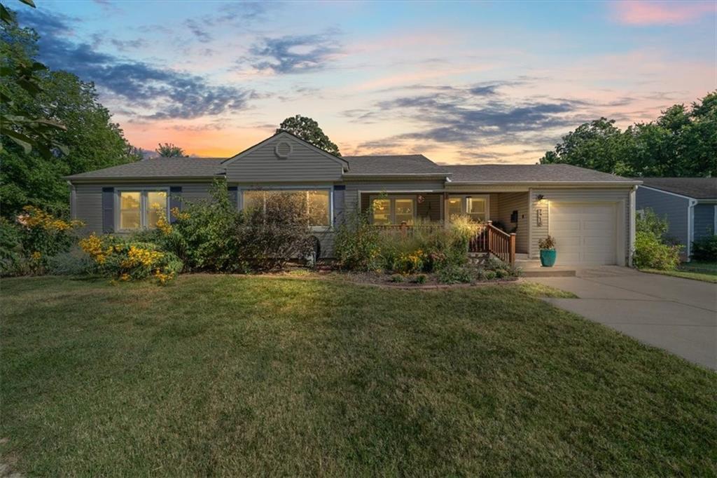 Listing Photo MLS #HMS2571157
