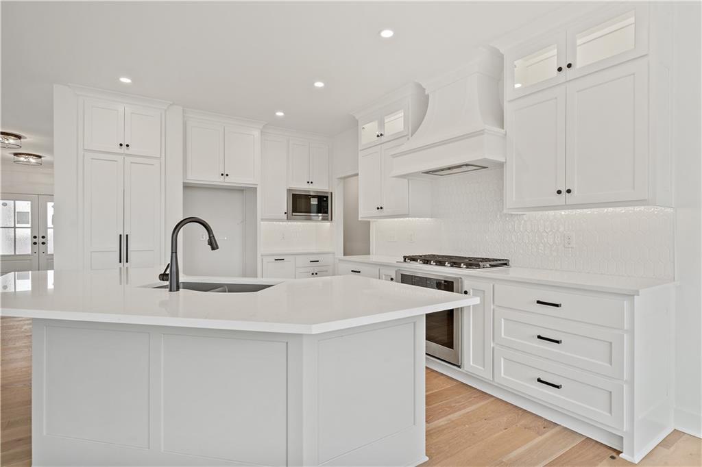 Listing Photo MLS #HMS2571216