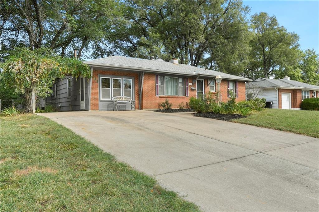 Listing Photo MLS #HMS2571358