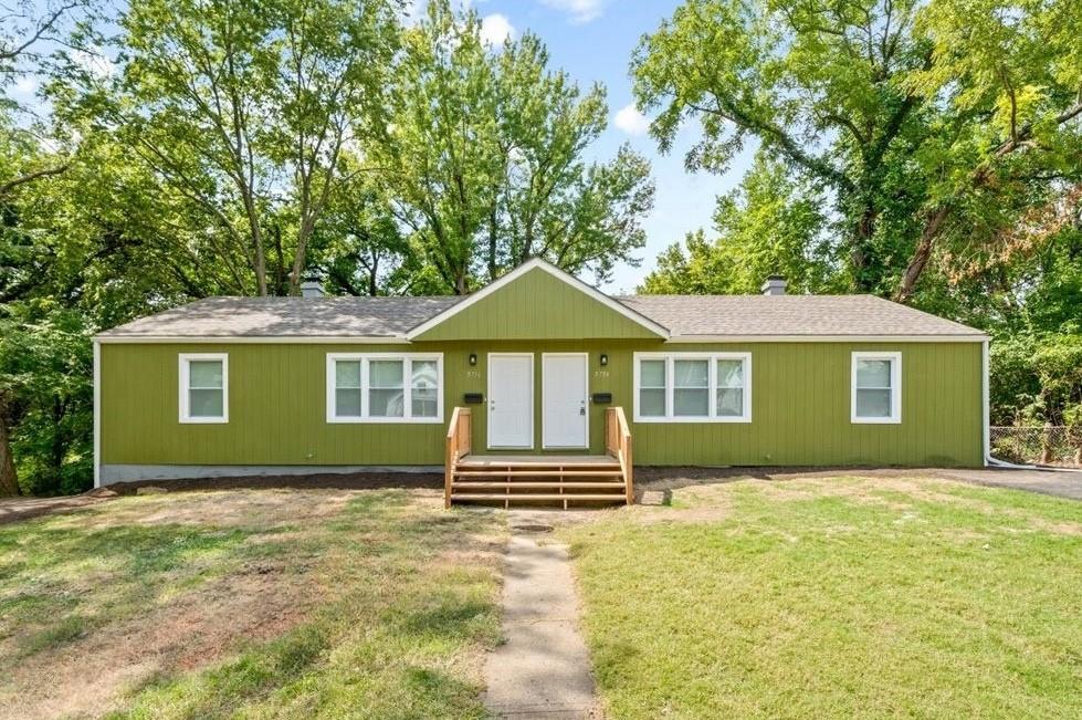 Listing Photo MLS #HMS2571367