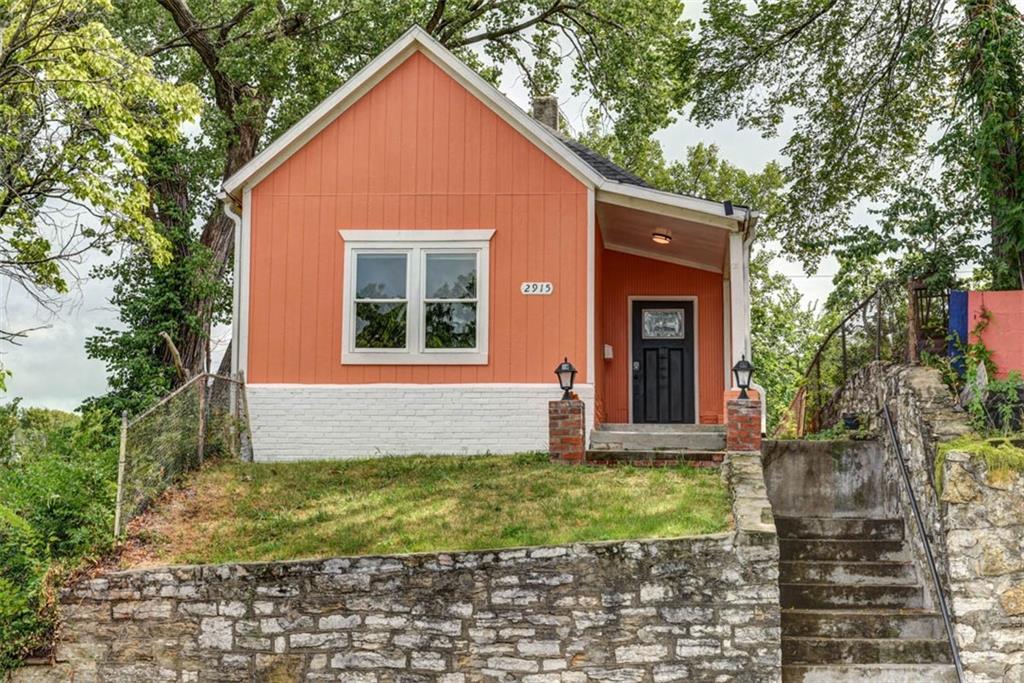 Listing Photo MLS #HMS2571395