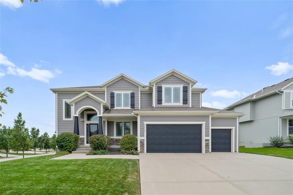 Listing Photo MLS #HMS2571424
