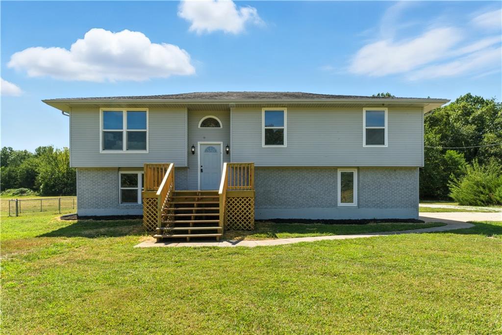 Listing Photo MLS #HMS2571457