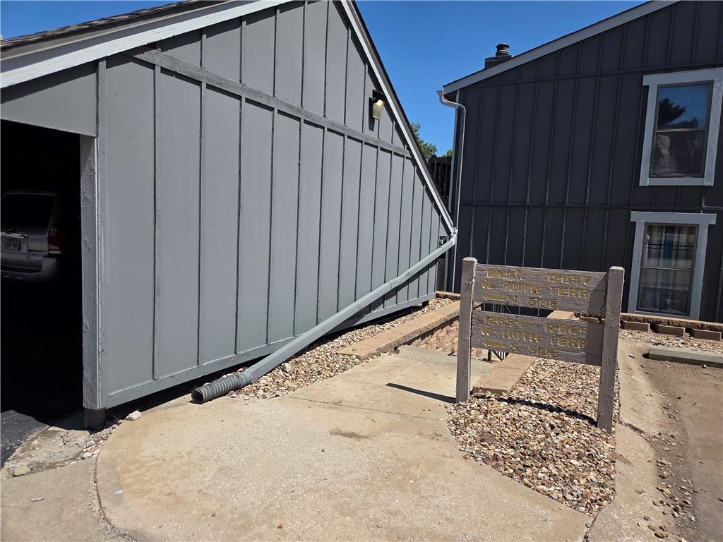 Listing Photo MLS #HMS2571557