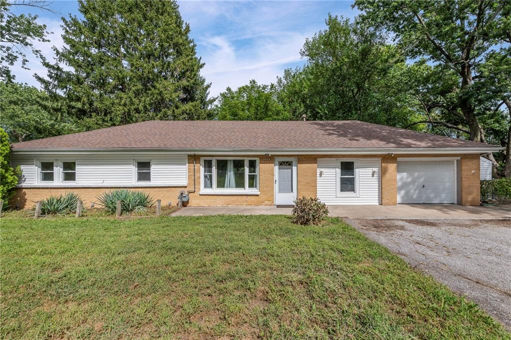 Listing Photo MLS #HMS2571896