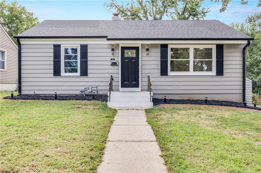 Listing Photo MLS #HMS2571993