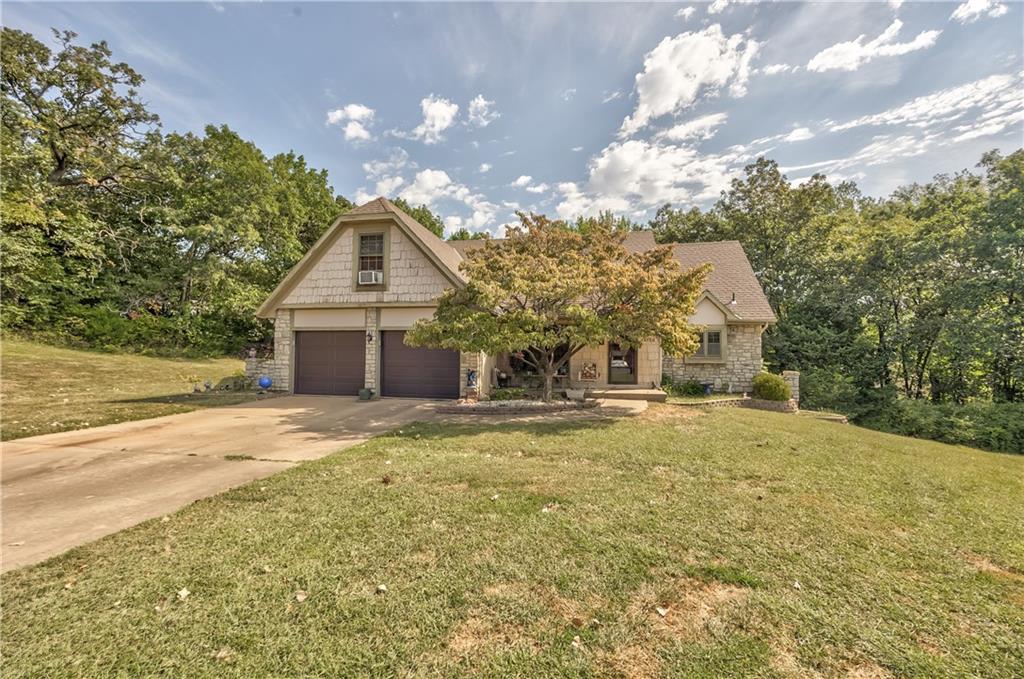 Listing Photo MLS #HMS2572029