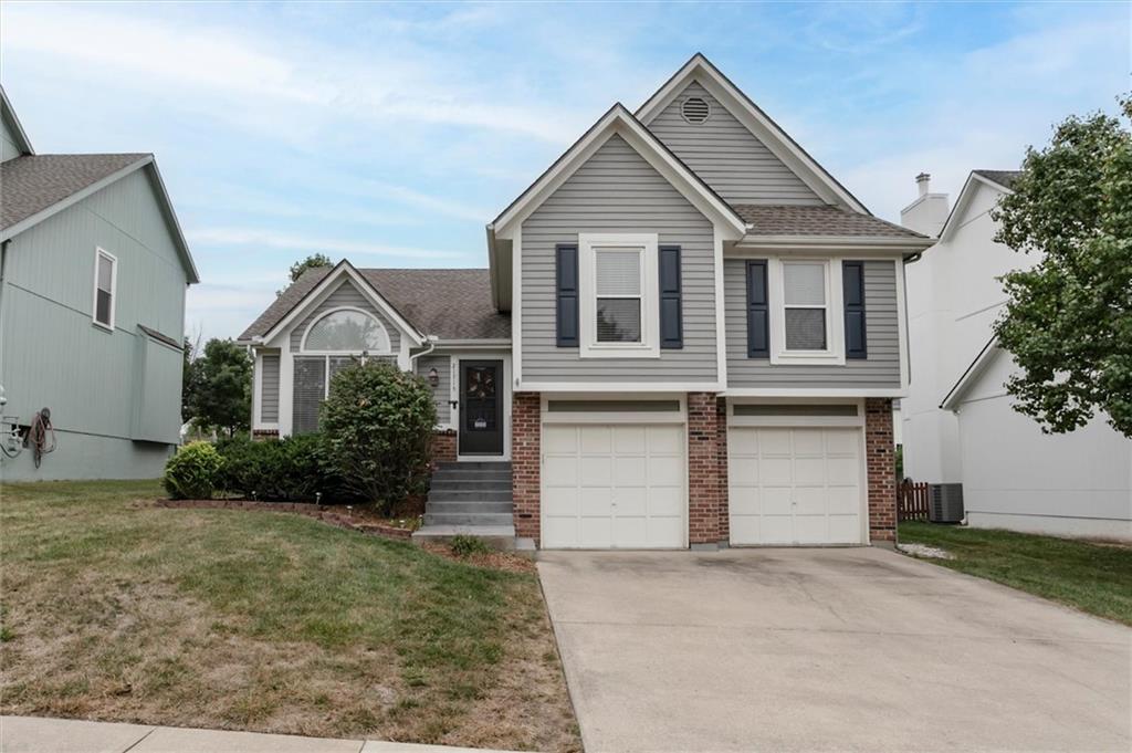 Listing Photo MLS #HMS2572043