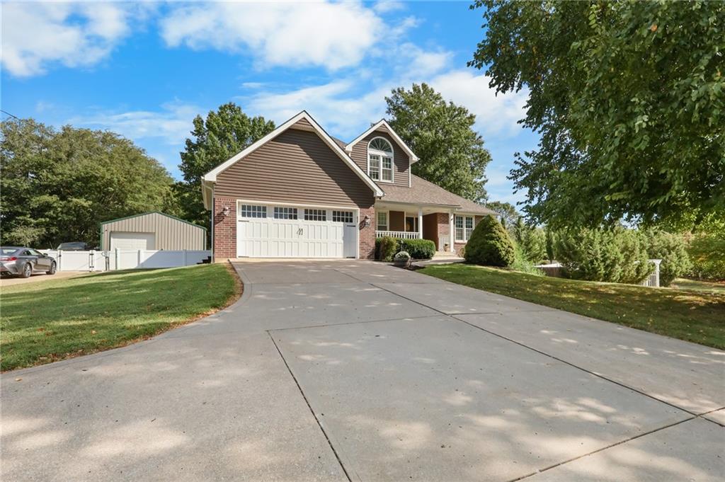 Listing Photo MLS #HMS2572089