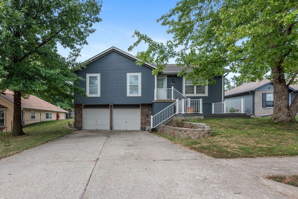 Listing Photo MLS #HMS2572119
