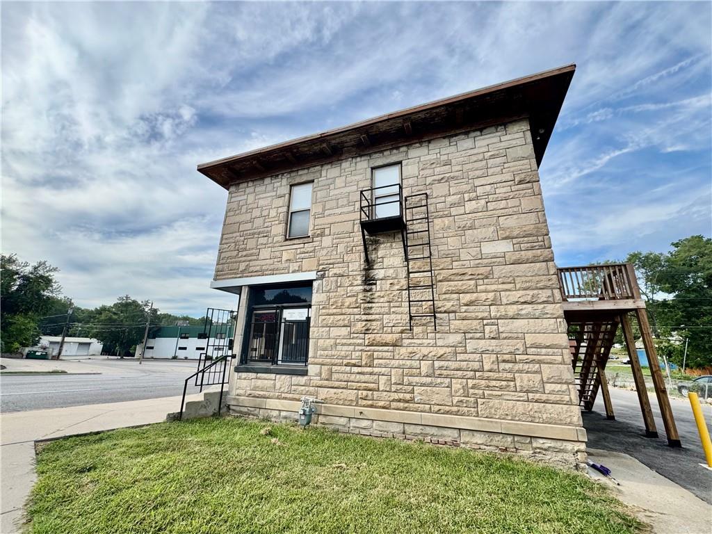 Listing Photo MLS #HMS2572126