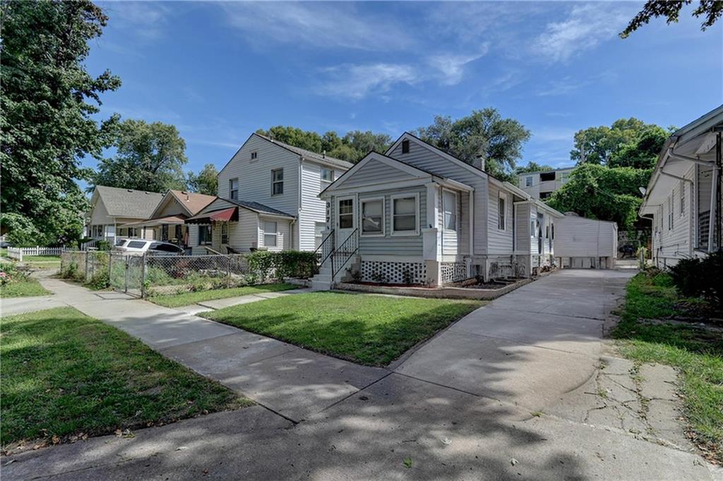Listing Photo MLS #HMS2572163
