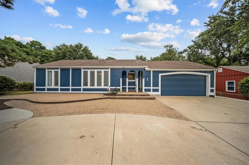 Listing Photo MLS #HMS2572193