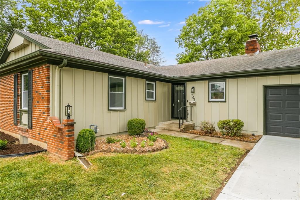 Listing Photo MLS #HMS2572347