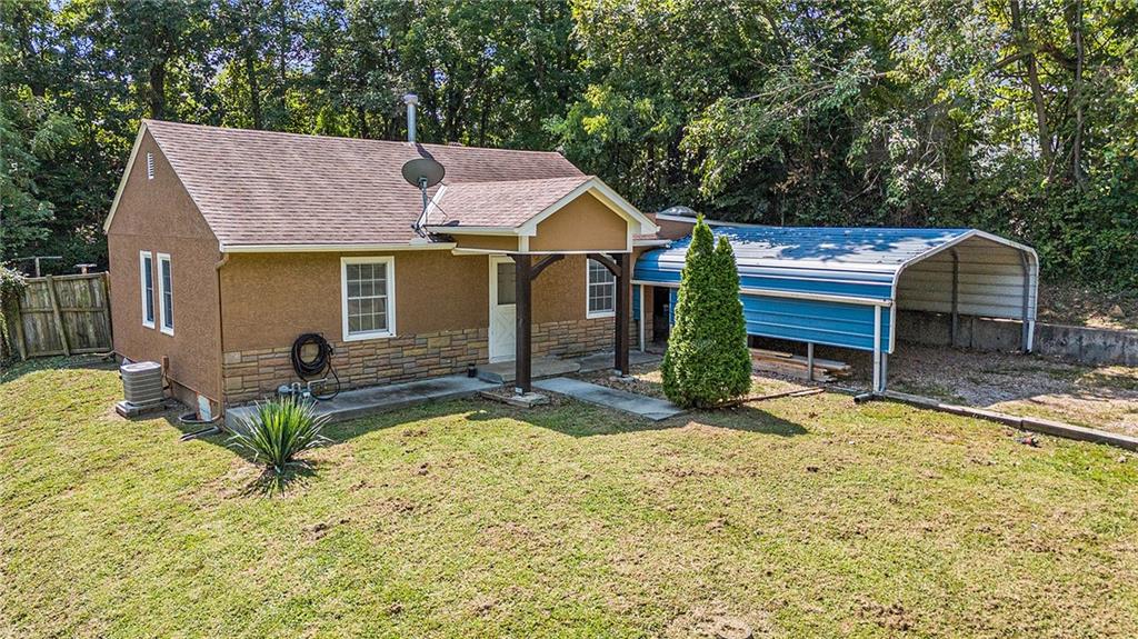 Listing Photo MLS #HMS2572399
