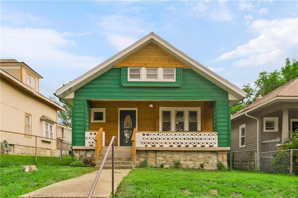 Listing Photo MLS #HMS2572436