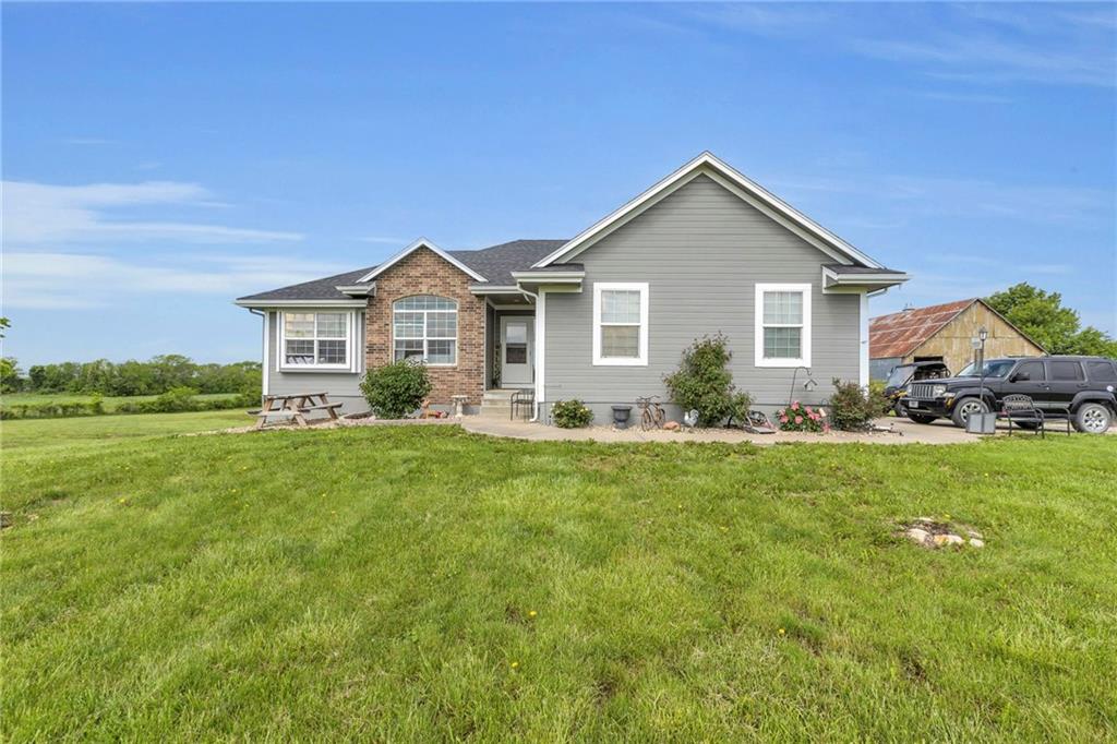Listing Photo MLS #HMS2572559