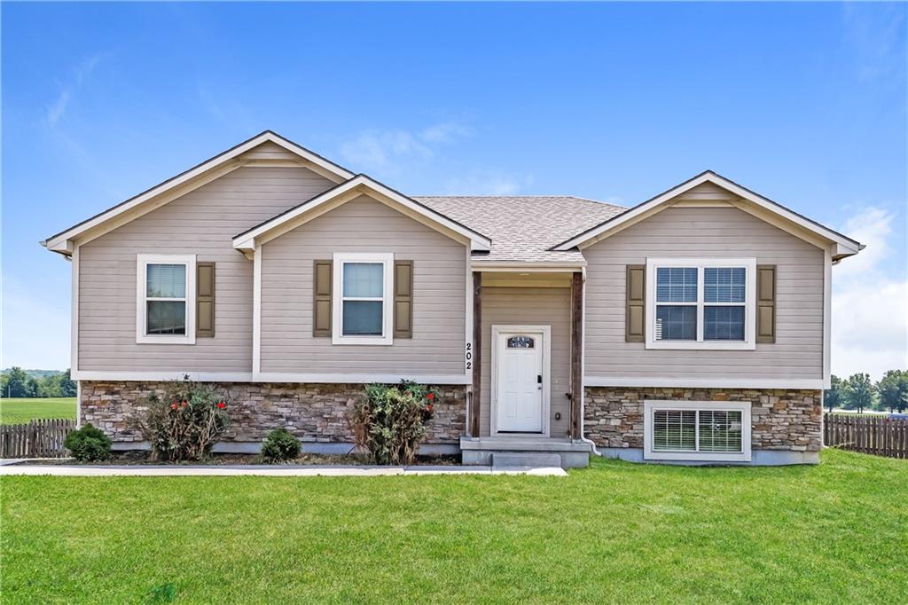 Listing Photo MLS #HMS2572596