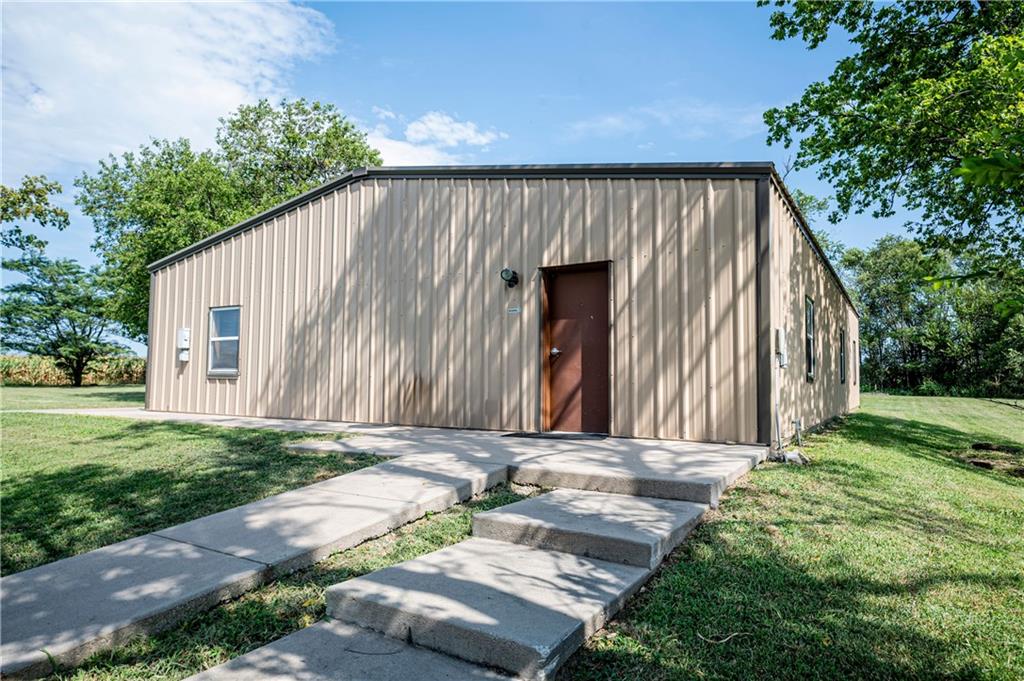 Listing Photo MLS #HMS2572608