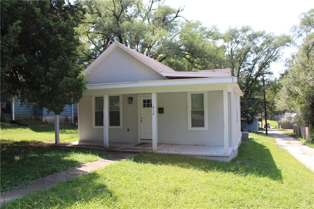 Listing Photo MLS #HMS2573782