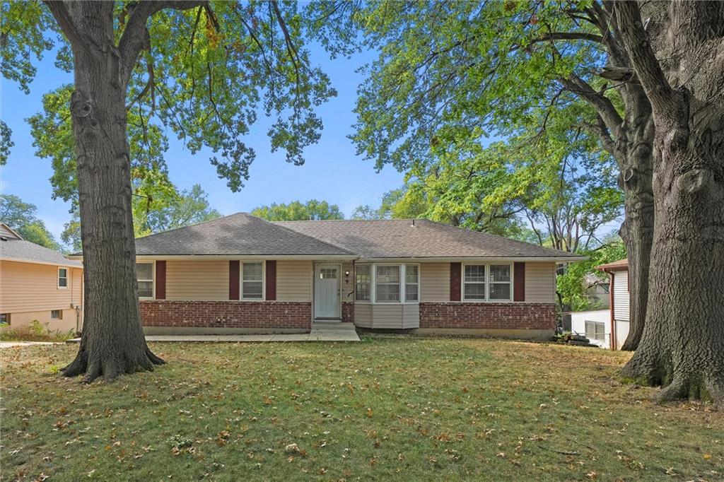 Listing Photo MLS #HMS2573799
