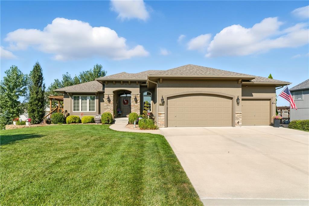 Listing Photo MLS #HMS2573827