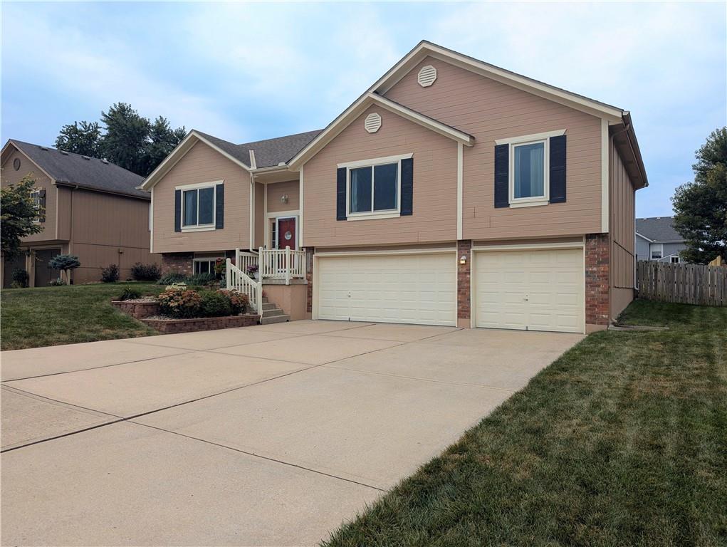Listing Photo MLS #HMS2573855