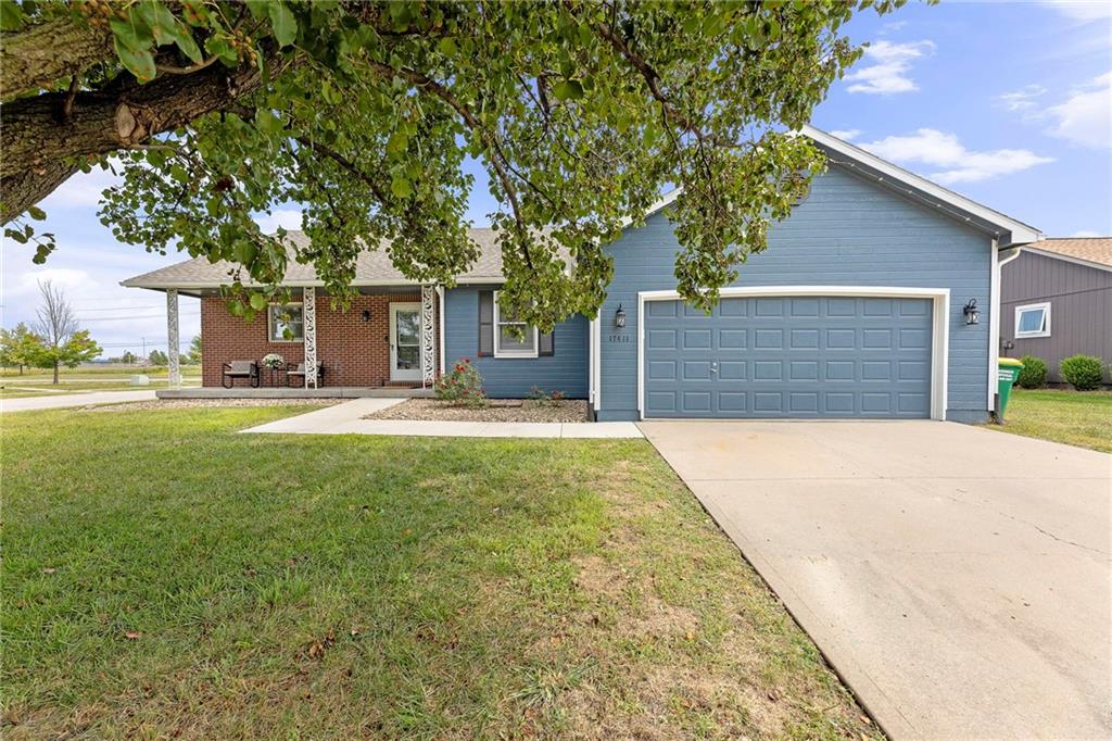 Listing Photo MLS #HMS2573886
