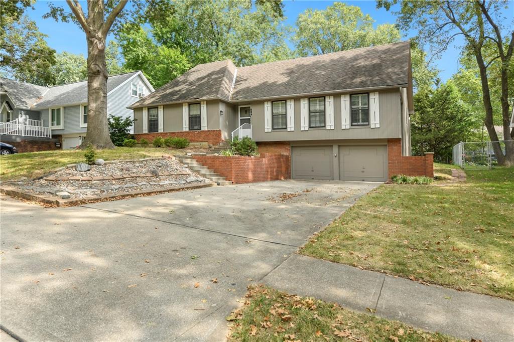 Listing Photo MLS #HMS2573888