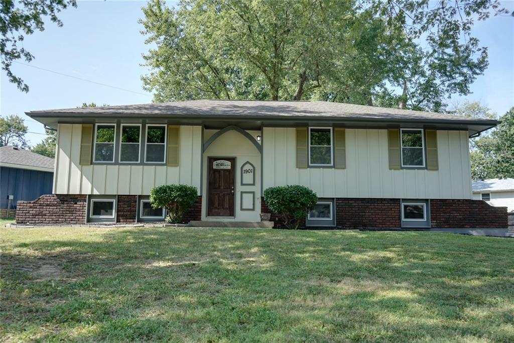 Listing Photo MLS #HMS2573936