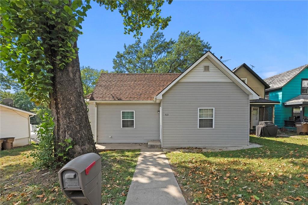 Listing Photo MLS #HMS2573980