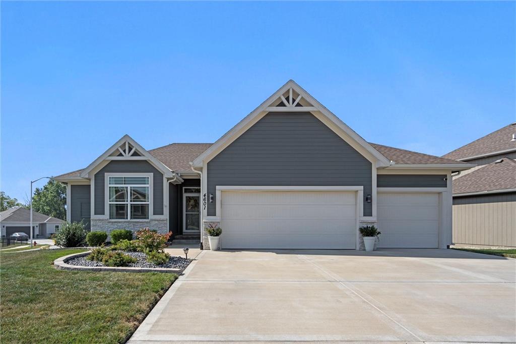 Listing Photo MLS #HMS2573992