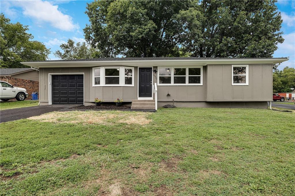 Listing Photo MLS #HMS2574012