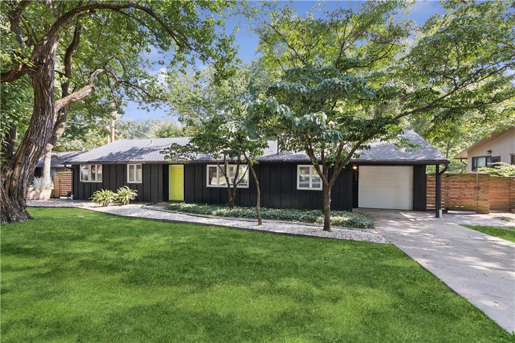 Listing Photo MLS #HMS2574094