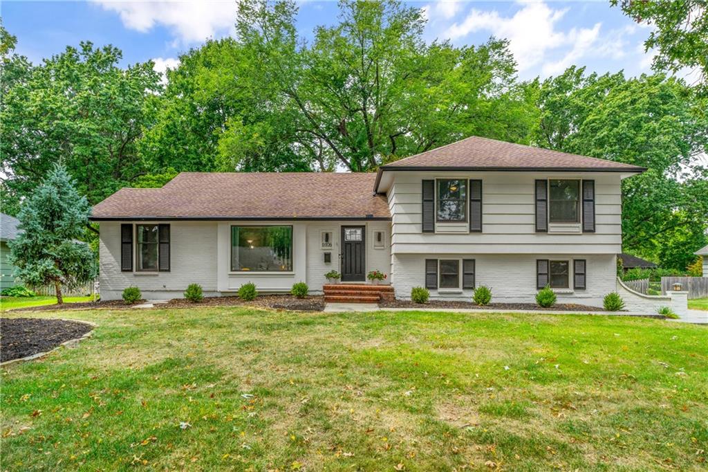 Listing Photo MLS #HMS2574181