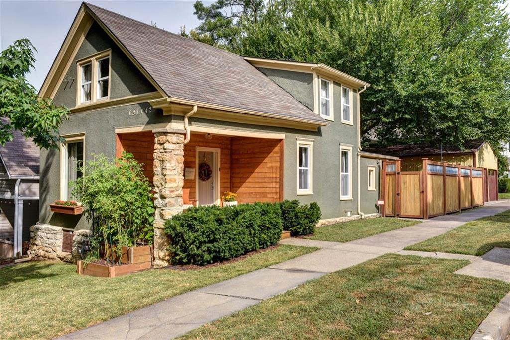 Listing Photo MLS #HMS2574408