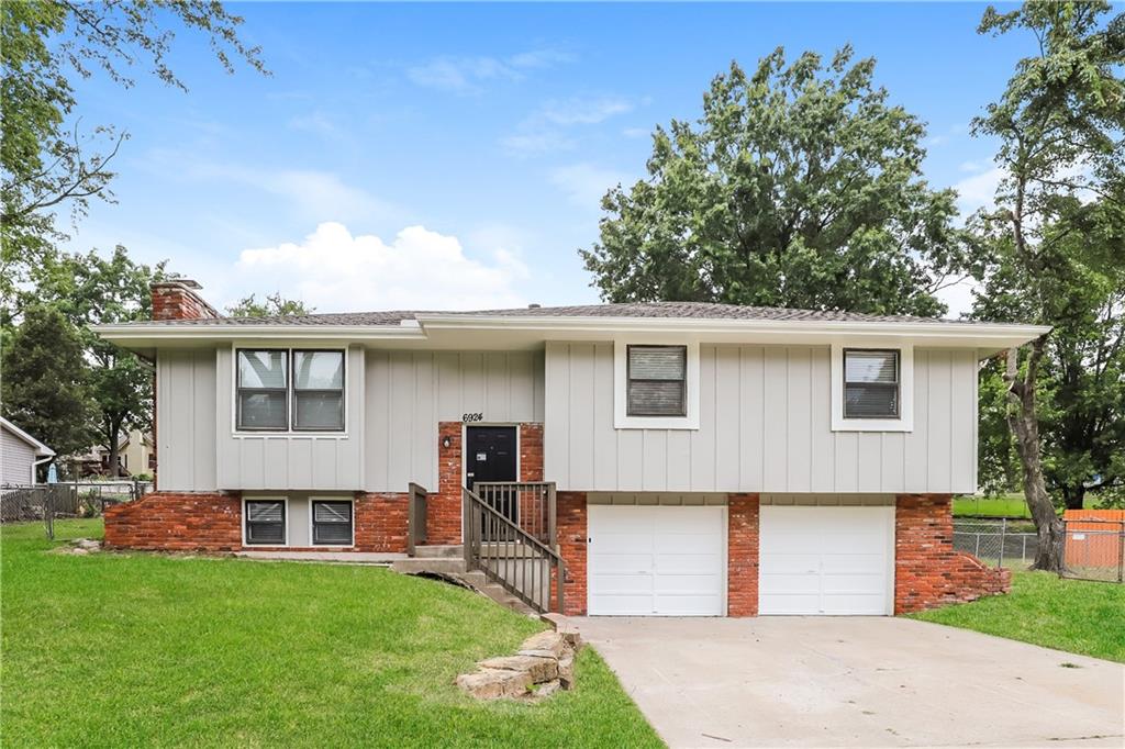 Listing Photo MLS #HMS2574415