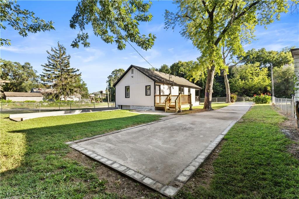 Listing Photo MLS #HMS2574490