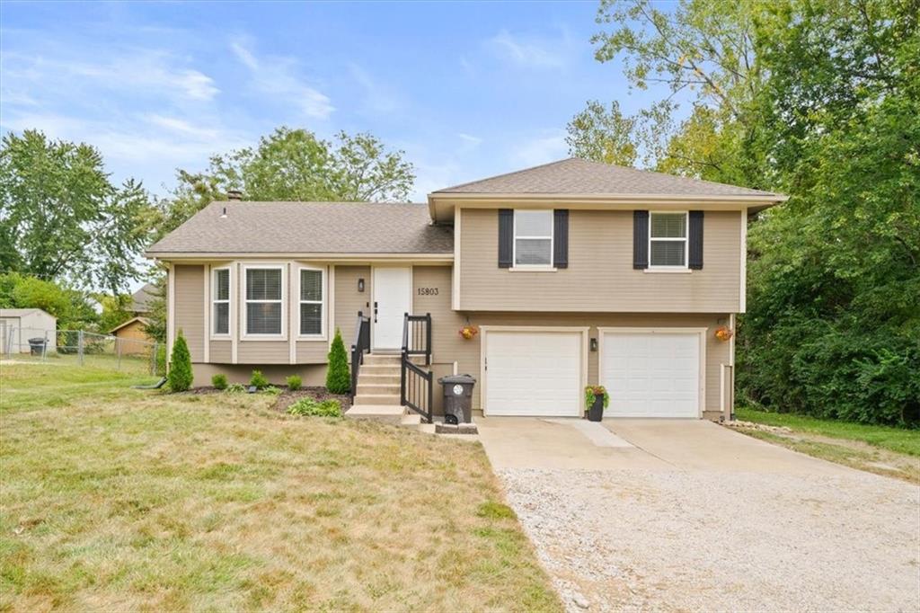 Listing Photo MLS #HMS2574753