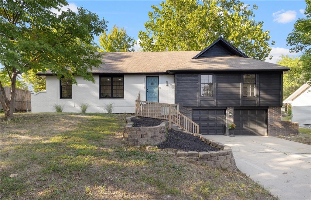 Listing Photo MLS #HMS2574855