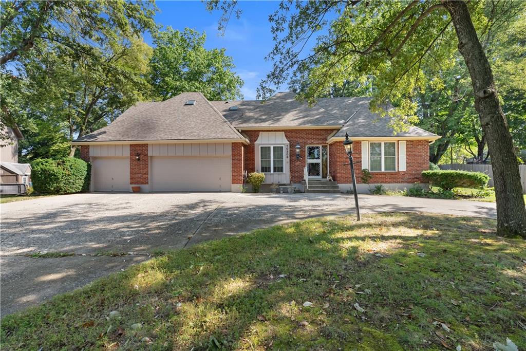 Listing Photo MLS #HMS2575011