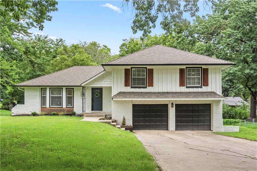 Listing Photo MLS #HMS2575053