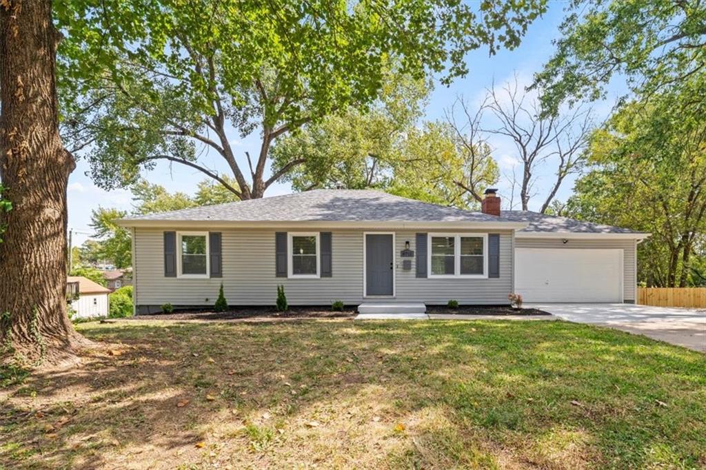 Listing Photo MLS #HMS2575174
