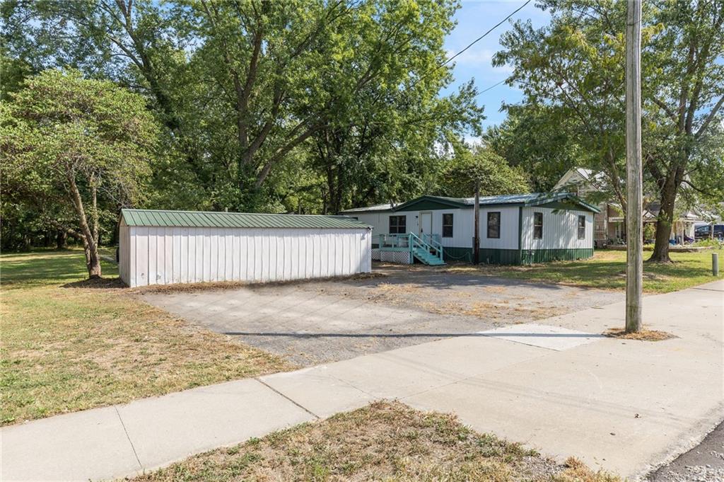Listing Photo MLS #HMS2575205