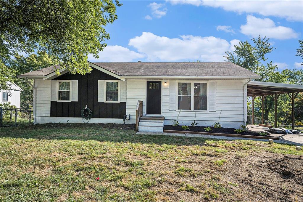 Listing Photo MLS #HMS2575313