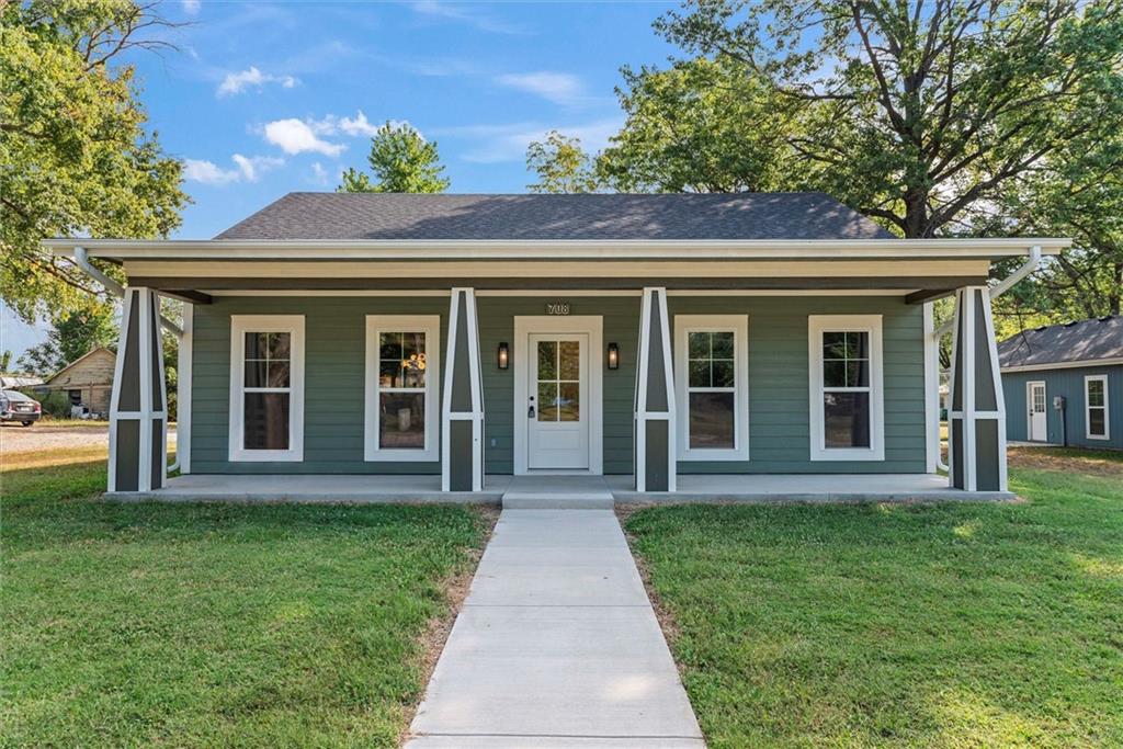 Listing Photo MLS #HMS2575326