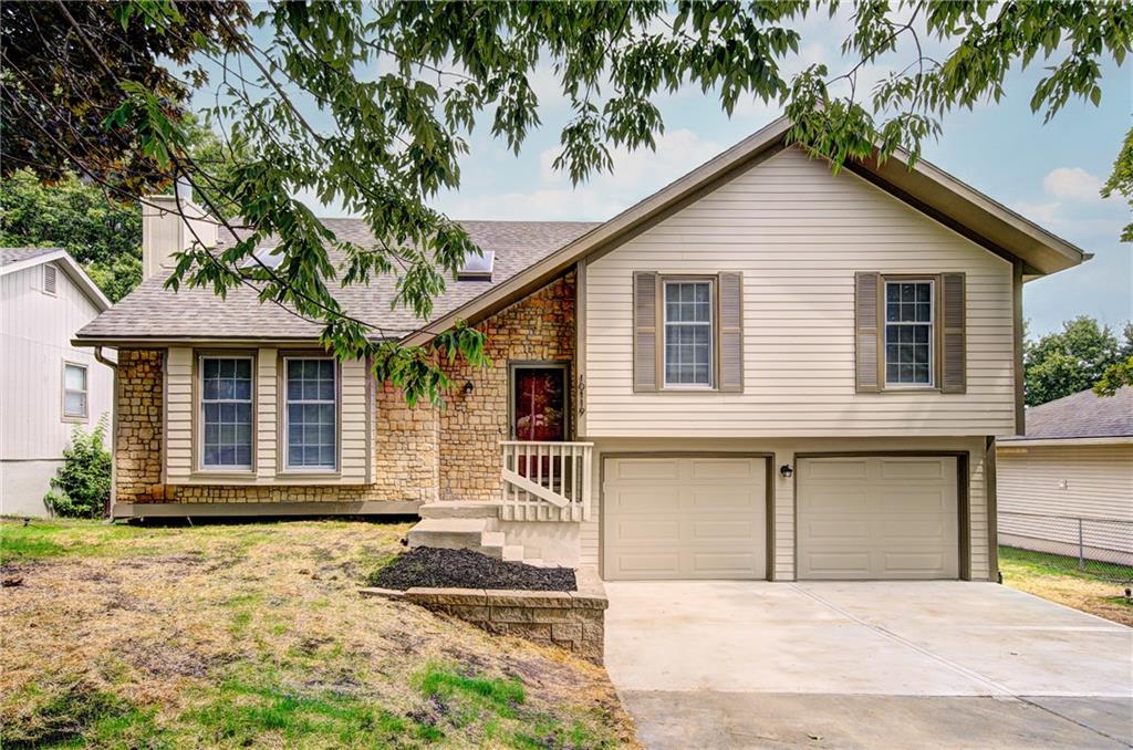 Listing Photo MLS #HMS2575396