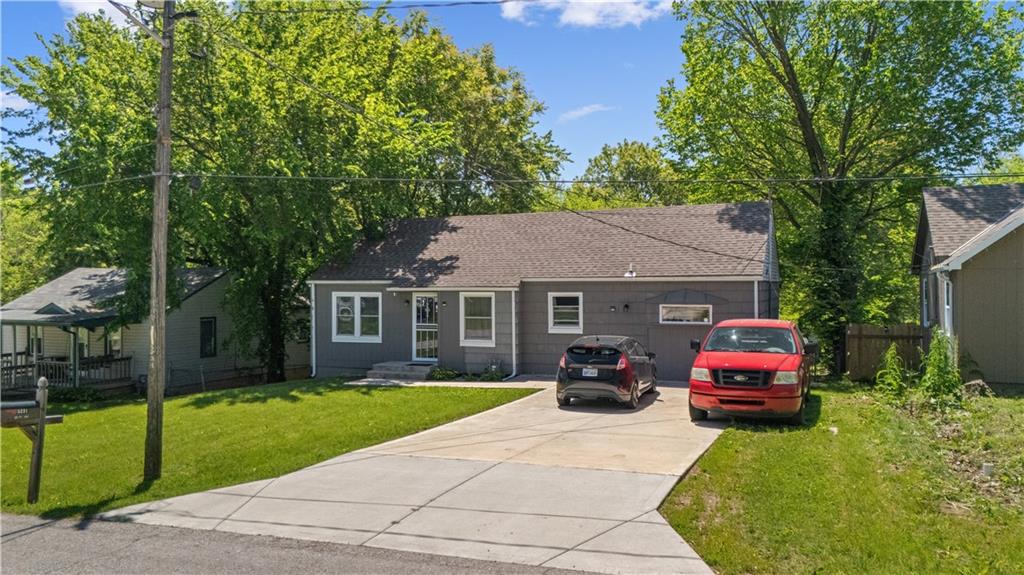 Listing Photo MLS #HMS2575404