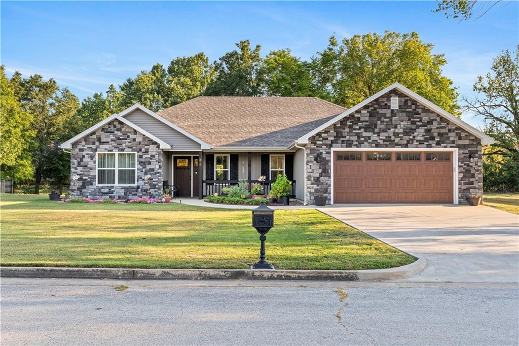 Listing Photo MLS #HMS2575528
