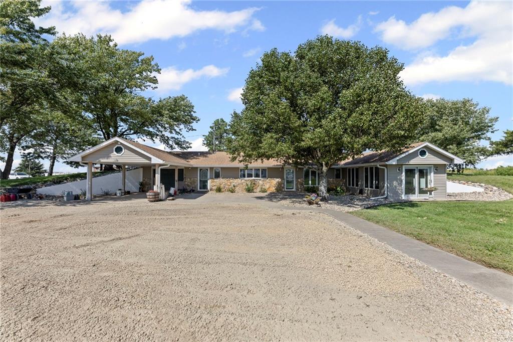Listing Photo MLS #HMS2575543